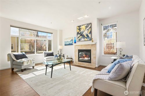 apt-g101-13000 Admiralty Way, Everett, WA, 98204-6271 | Card Image