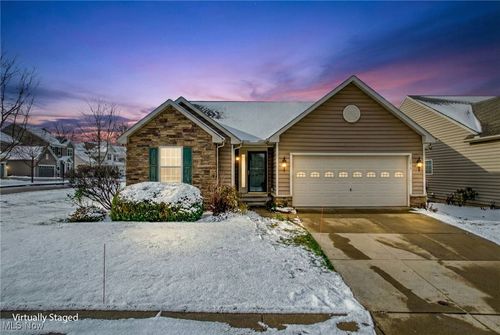 4976 Lake Forest Dr, Peninsula, OH, 44264-9585 | Card Image