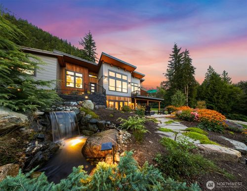 322 Manley Rd, Bellingham, WA, 98229-9330 | Card Image