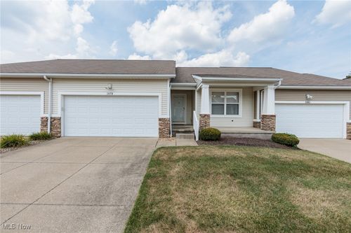 3079 Somerset Dr, Akron, OH, 44312-6024 | Card Image