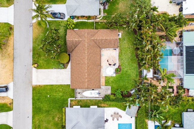 353 Mars Ave, House other with 2 bedrooms, 2 bathrooms and null parking in Tequesta FL | Image 28
