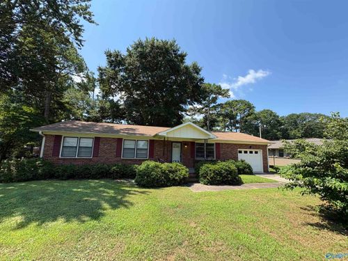 125 Meadow Dr, Madison, AL, 35758-1731 | Card Image