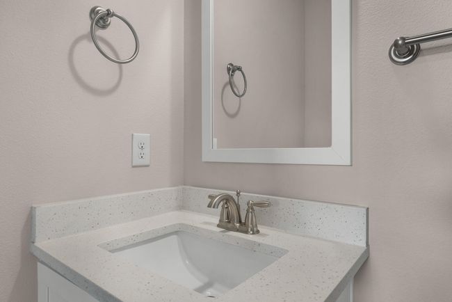 384 Date Palm Ln_20250610_115 | Image 30