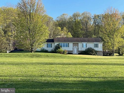 64 Maple Ln, PORT ROYAL, PA, 17082-7964 | Card Image