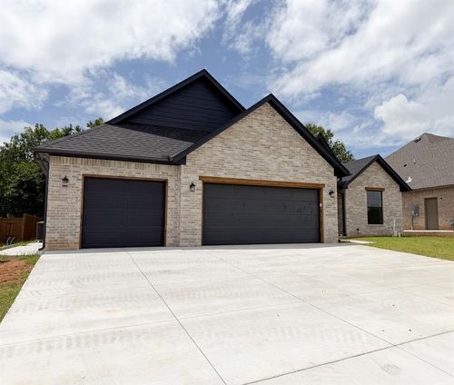 10036 Primrose Ln, Midwest City, OK, 73130-3618 | Card Image