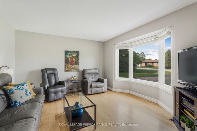 4593 Boundary Rd, House other with 3 bedrooms, 2 bathrooms and 6 parking in Carlsbad Springs ON | Image 10
