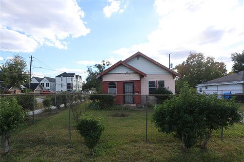 3462 Seabrook St, Houston, TX, 77021-5518 | Card Image