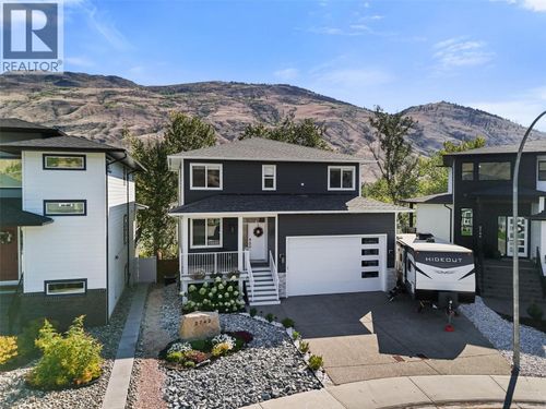 2742 Beachmount Cres, Kamloops, BC, V2B0E6 | Card Image