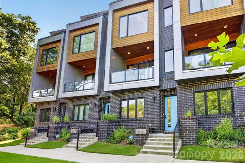 1005 Zinc Ln, Charlotte, NC, 28205-9400 | Card Image