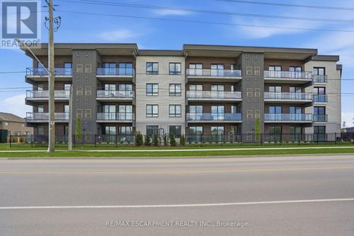 315-7549B Kalar Road, Niagara Falls (Brown), ON, L2H3W7 | Card Image