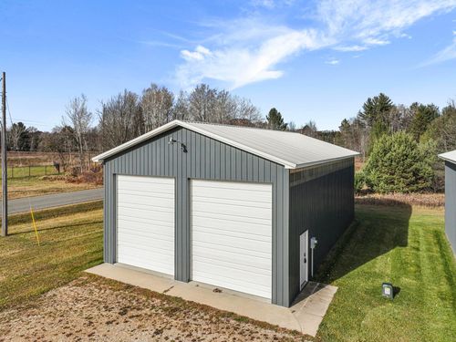 668 N Al Moses Rd, Lake City, MI, 49651-9246 | Card Image