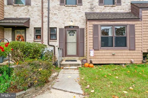 198 Bishop Dr, ASTON, PA, 19014-1314 | Card Image