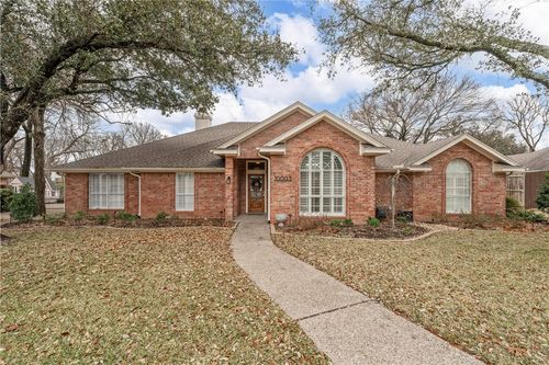 10003 Creek Bend Dr, Woodway, TX, 76712-8518 | Card Image