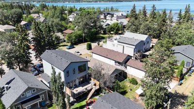 5007 35 St, House detached with 5 bedrooms, 3 bathrooms and 2 parking in Sylvan Lake AB | Image 2