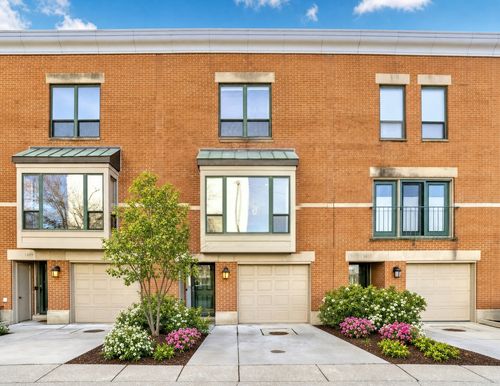 1411 W Harrison St, Chicago, IL, 60607-3201 | Card Image