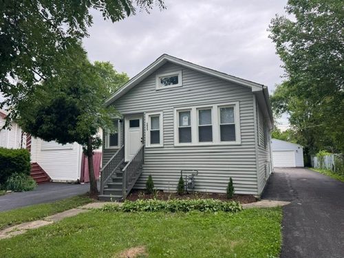 1833 S 18th Avenue, Maywood, IL, 60153 | Card Image