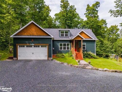 11 Mountain Basin Dr, McDougall, ON, P2A2W9 | Card Image