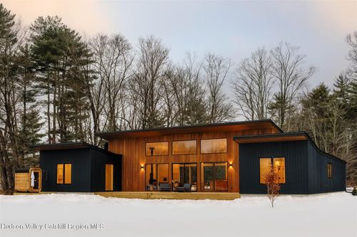 11 Franklin Ln, Accord, NY, 12404-5863 | Card Image