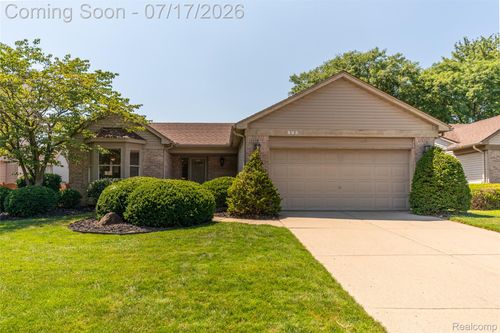 993 W Rose Ave, Garden City, MI, 48135-3616 | Card Image