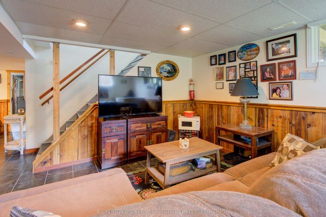 95 Railway St, House other with 3 bedrooms, 2 bathrooms and 6 parking in Lansdowne ON | Image 30