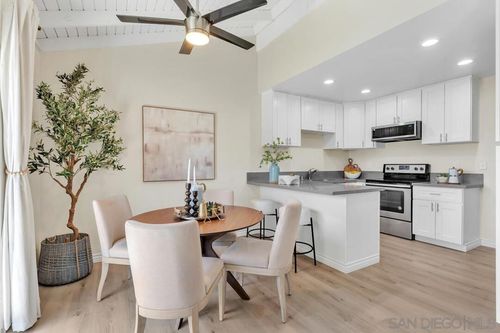 44-7000 Saranac St., La Mesa, CA, 91942 | Card Image
