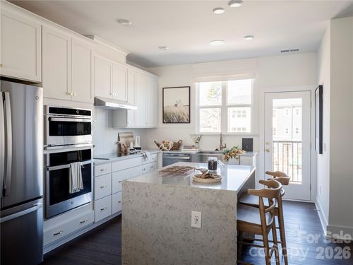 4019 Cue Ct, Charlotte, NC, 28205-7498 | Card Image