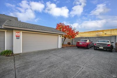 1208 Capri Way, Townhouse with 2 bedrooms, 1 bathrooms and null parking in Rohnert Park CA | Image 3