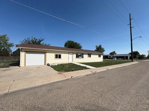 611 E 4th St, La Junta, CO, 81050 | Card Image