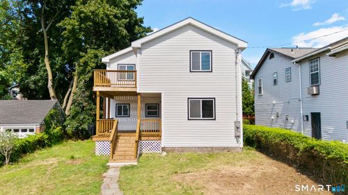 810 Brewster St, Bridgeport, CT, 06605-2961 | Card Image