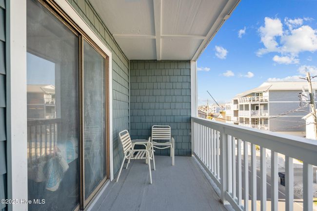 APT-2C - 1308 Carolina Beach Ave N, Condo with 3 bedrooms, 2 bathrooms and null parking in Carolina Beach NC | Image 17