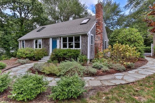 306 Old Queen Anne Rd, Chatham, MA, 02633-1557 | Card Image