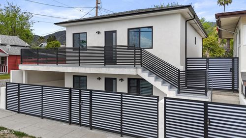 101-112 N Kenneth Rd, Burbank, CA, 91501-1440 | Card Image