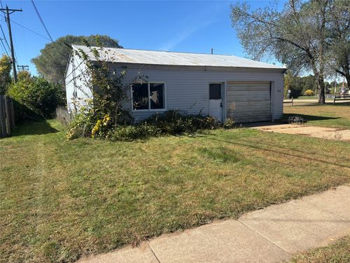 212 9th Street, Altoona, WI, 54720 | Card Image