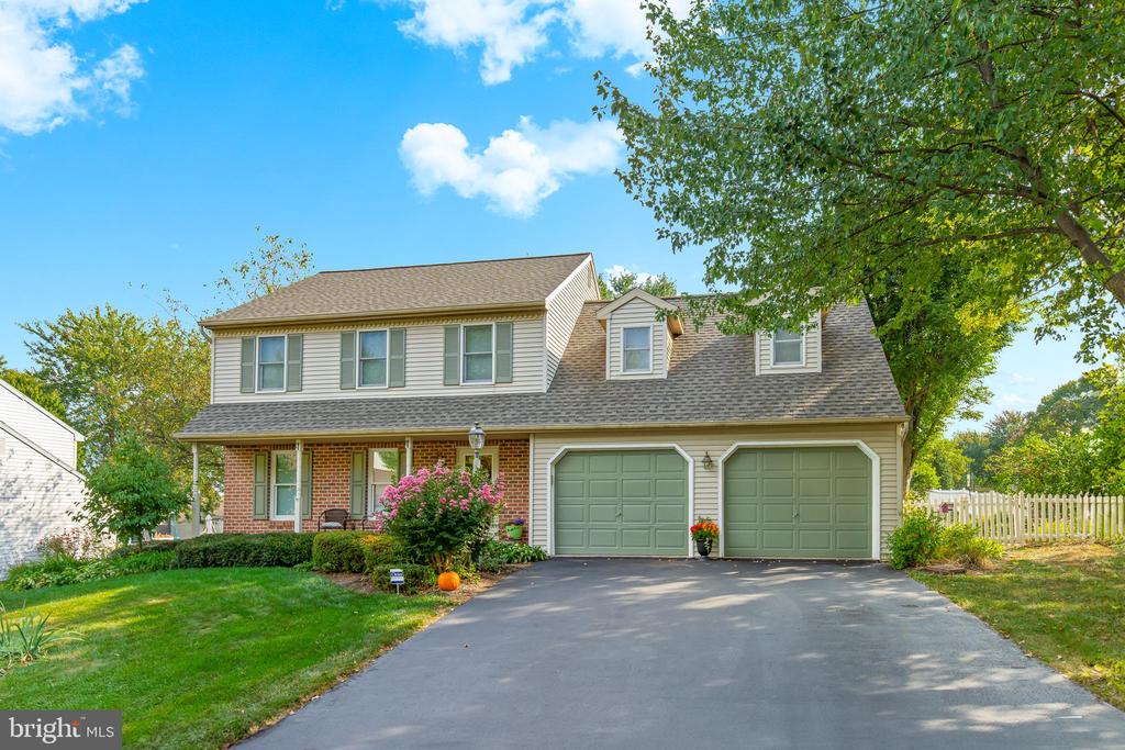 Falcon Ct, Mountville, PA 17554