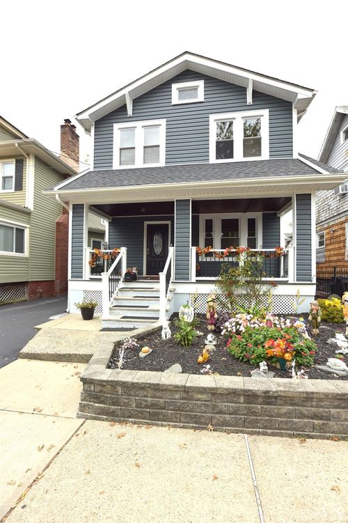 392 E 32nd St, Paterson, NJ, 07504-1623 | Card Image