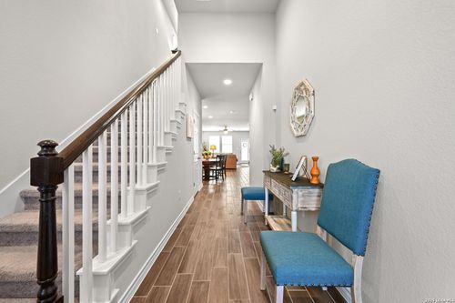 555 Eves Necklace Dr, Buda, TX, 78610-2248 | Card Image