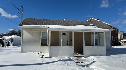 213 Maplewood Ave, Vanport, PA, 15009 | Card Image