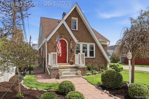 300 Edison Ave, Royal Oak, MI, 48067-2355 | Card Image