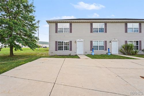 1055 Arlington Way, Warrenton, MO, 63383-1383 | Card Image