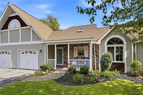 8 Sweet Bay Ln, Amherst, NY, 14221-8303 | Card Image