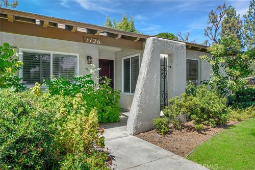 1126 Bright Glen Cir, Westlake Village, CA, 91361-3319 | Card Image