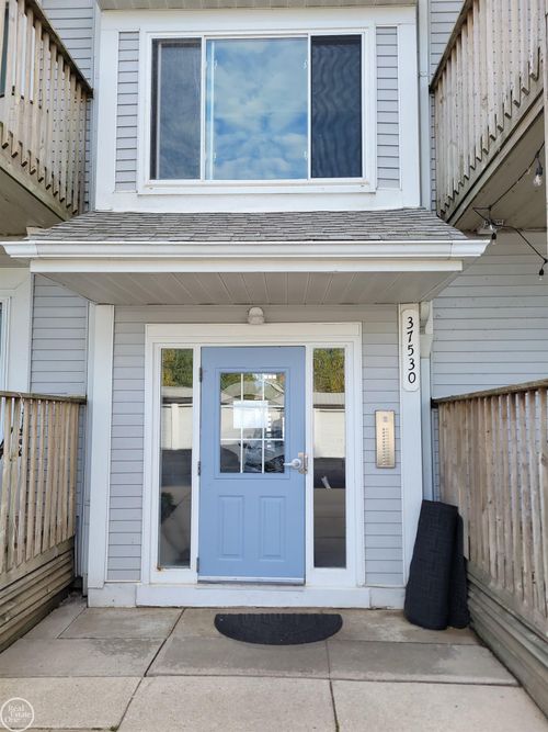 37530 Jefferson, #303 Avenue, Harrison Charter Township, MI, 48045 | Card Image