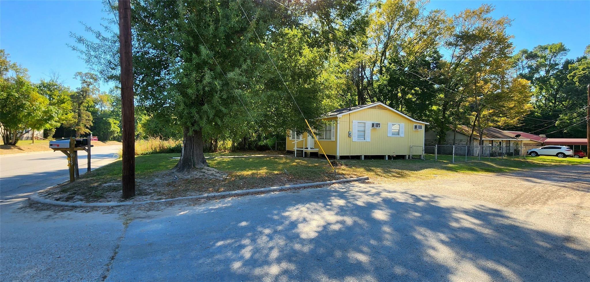 Residential in Livingston 3