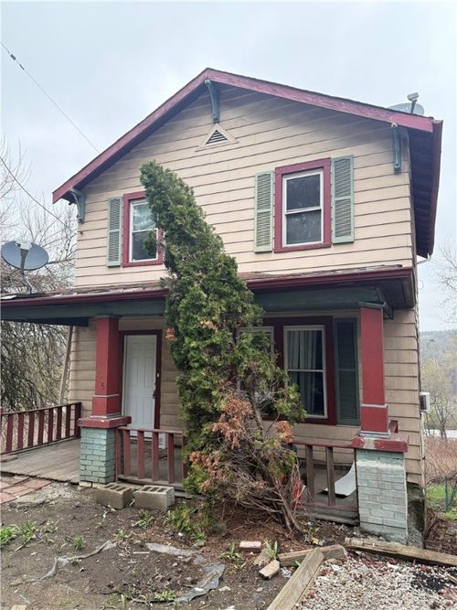 275 Greensburg Pike, North Versailles, PA, 15137-1017 | Card Image