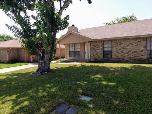 5710 Red Cactus Ct, Arlington, TX, 76017-2064 | Card Image