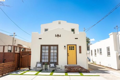 2066 Encinal Ave, Alameda, CA, 94501 | Card Image