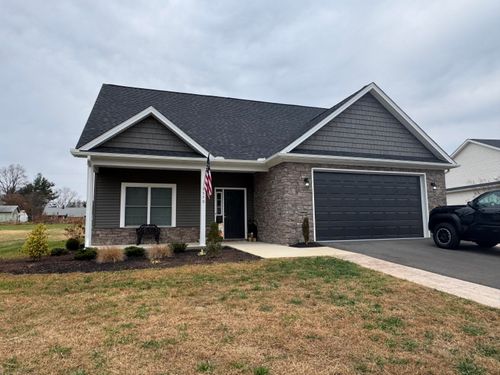 5570 New Pleasant Way, Salem, VA, 24153-5812 | Card Image