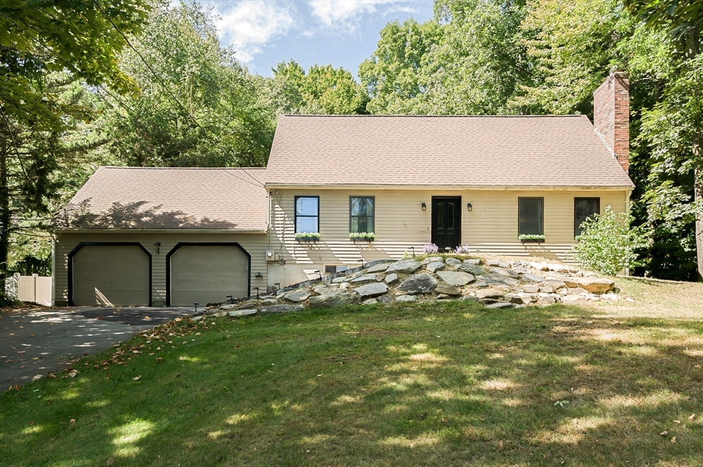 Wildwood Ave, Worcester, MA 01603