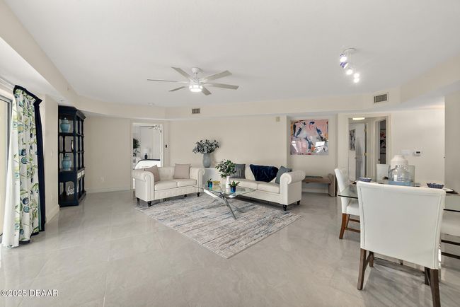 C303 - 4650 Links Village Dr, Condo with 3 bedrooms, 3 bathrooms and null parking in Ponce Inlet FL | Image 9