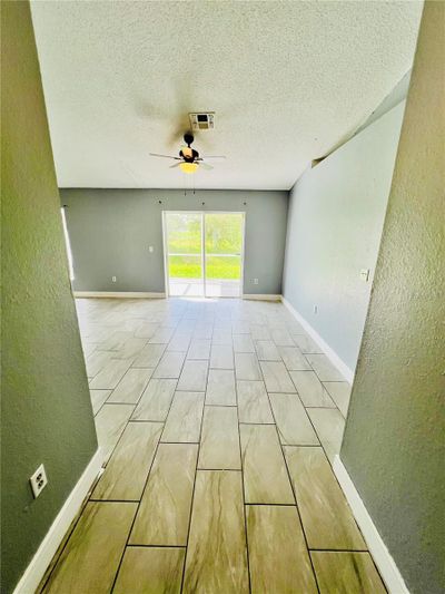 131 Ashley Loop, House other with 3 bedrooms, 2 bathrooms and null parking in Davenport FL | Image 3